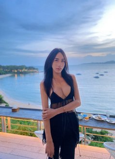 Ice - masseuse in Pattaya Photo 2 of 8