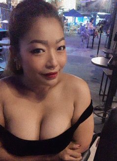 Ice Wipada - masseuse in Bangkok Photo 11 of 14
