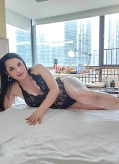 IceeyLicious TOP of the LINE w/poppers - Transsexual escort in Mumbai Photo 9 of 13