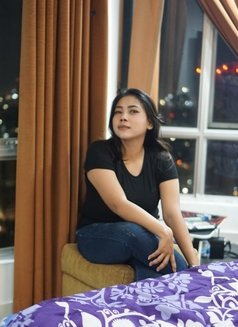 Icha - puta in Jakarta Photo 3 of 4