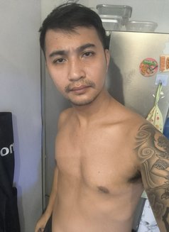 Ichang - Male escort in Manila Photo 4 of 4