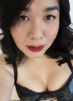 ICHIGO - Acompañantes transexual in Melbourne Photo 9 of 16