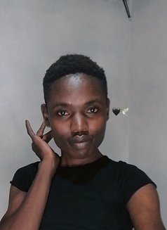 Icon Jay - Transsexual escort in Nairobi Photo 3 of 5