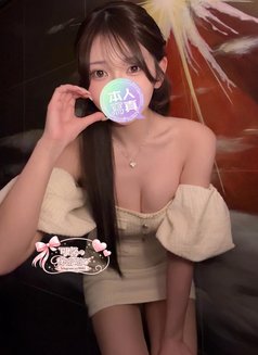 Id: 0164 - escort agency in Tokyo Photo 1 of 2