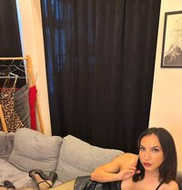 🇰🇿 İDA 🇰🇿 - Acompañantes transexual in İstanbul