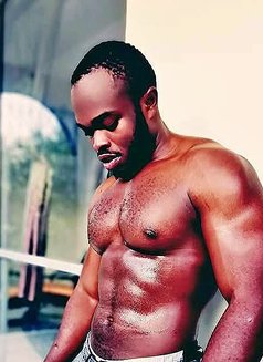 Idd - Male escort in Mombasa Photo 3 of 5