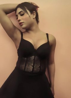 Idhika Roy - Transsexual escort in Kolkata Photo 1 of 6