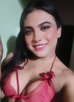 Idhika Roy - Transsexual escort in Kolkata Photo 2 of 6
