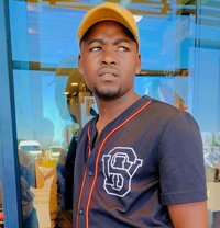 Idyan Yayo - Male adult performer in Johannesburg