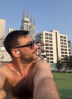 Igor Top ð§ - Male escort in Bangkok Photo 1 of 8