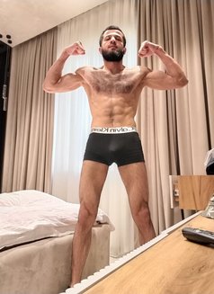 Ikhtiy - Male escort in Tashkent Photo 2 of 3