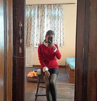 Ikshya - puta in Kathmandu Photo 2 of 5