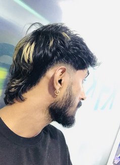 Illegitimate Husband - Male escort in Dubai Photo 3 of 6