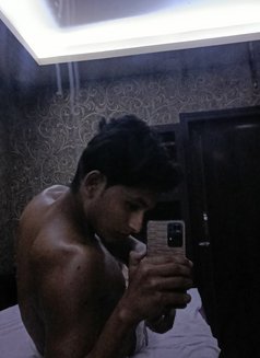 Ilman - Acompañantes masculino in Kolkata Photo 3 of 3