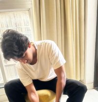 Ilman - Acompañantes masculino in Kolkata