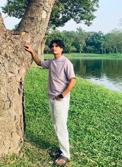 Ilman - Acompañantes masculino in Kolkata Photo 9 of 9