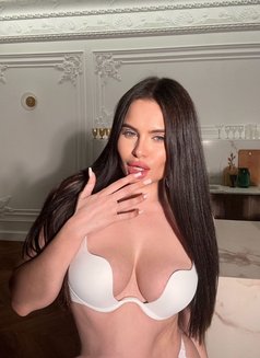 Ilona - escort in Bangkok Photo 18 of 19