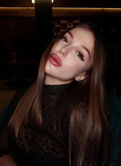Ilona - escort in Hong Kong Photo 1 of 4