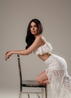 Ilona 🤍 - Male escort in Beirut Photo 7 of 19