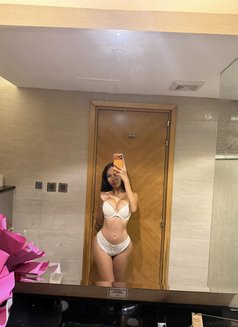 Ilovelayla69 - puta in Cebu City Photo 15 of 18