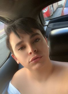 Ilya - Transsexual escort in Athens Photo 1 of 3