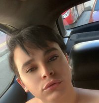 Ilya - Transsexual escort in Athens