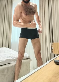 Ilyar - Acompañantes masculino in Tashkent Photo 2 of 3