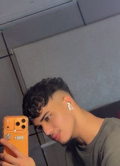 İlyas - Male escort in Jeddah Photo 3 of 6