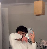 İlyas - Male escort in Riyadh