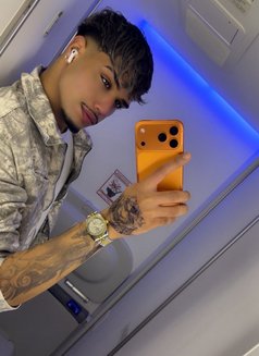 İlyas - Male escort in Riyadh Photo 6 of 9