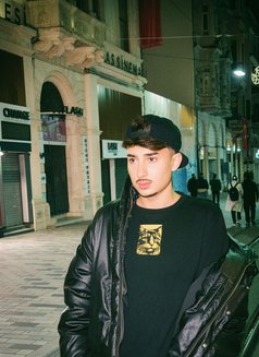 Ilyess - Male escort in Casablanca Photo 5 of 5