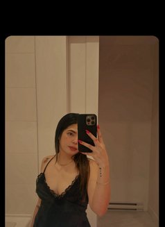 available now. Chatan - escort in Okinawa Island Photo 11 of 13