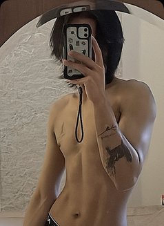 Im Frame Thai🇹🇭both Al ghubrah🇴🇲 - Male escort in Muscat Photo 4 of 9