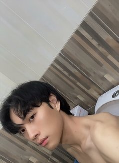 Im Frame Thai🇹🇭both Al ghubrah🇴🇲 - Male escort in Muscat Photo 5 of 6