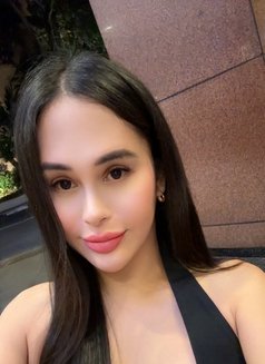 Im here now your Russian Filipina GIRL - escort in Makati City Photo 9 of 12