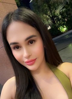 Im here now your Russian Filipina GIRL - escort in Makati City Photo 10 of 12