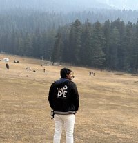 Im/in2u - Male companion in Mumbai