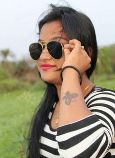 Im Independent Priyanka cam & real meet - puta in Mumbai Photo 2 of 4