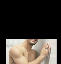 Im Indipendent Male Available for Female - Acompañantes masculino in Hyderabad