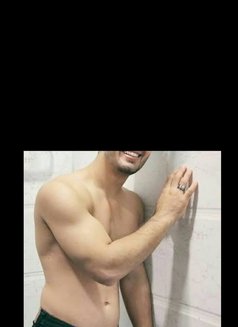 Im Indipendent Male Available for Female - Acompañantes masculino in Hyderabad Photo 3 of 3