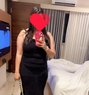 Im Malayali Girl Now Available for Fun - puta in Al Manama Photo 1 of 3
