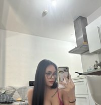 Sweet and Young Brianna - puta in Macao Photo 14 of 29