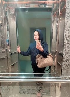 Im Siri - Acompañantes transexual in Riyadh Photo 4 of 6