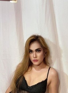 Im Your Sexiest Ts Hugecock - Acompañantes transexual in Manila Photo 9 of 9