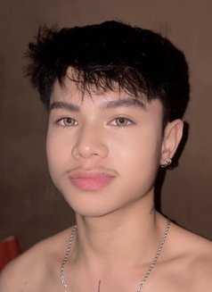 Imbunsoo - Acompañantes masculino in Manila Photo 5 of 8