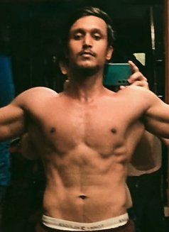 Imran - Intérprete masculino de adultos in Mumbai Photo 4 of 15