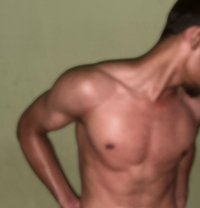 Imran - Intérprete masculino de adultos in Mumbai