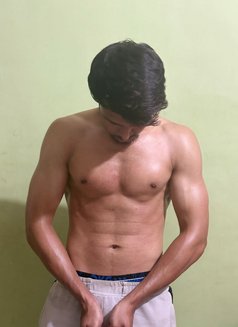 Imran - Intérprete masculino de adultos in Mumbai Photo 2 of 3