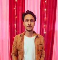 Imran - Intérprete masculino de adultos in Mumbai