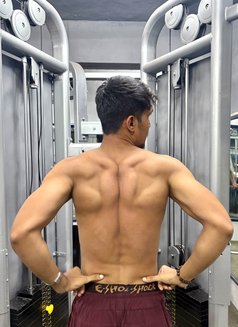 Imran - Male adult performer in Mumbai Photo 14 of 16